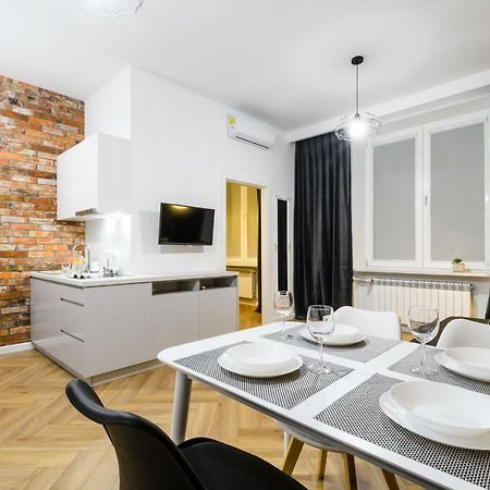 Apartament Centrum Krucza Varsovia Exterior foto